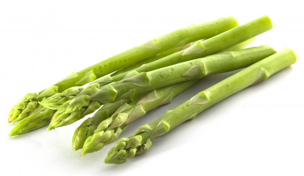 Certain vegetables that are high in acid, like asparagus, can reduce the symptoms of gout.