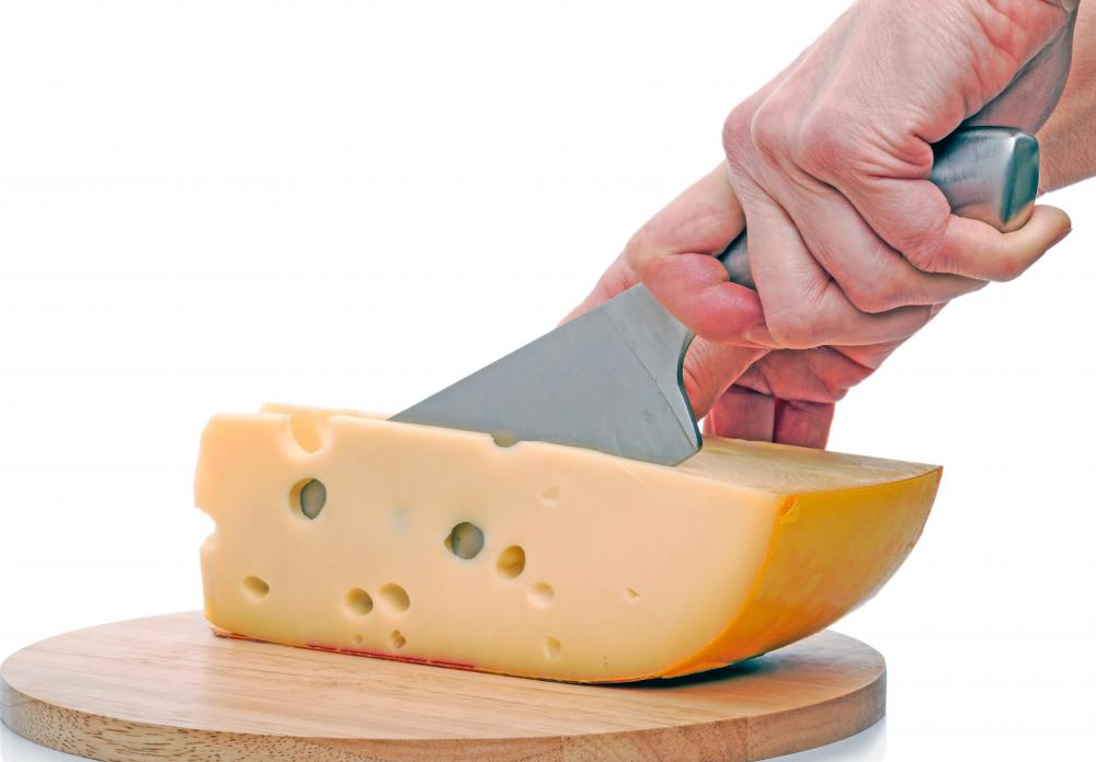 Cheese can be an addition to a low-carb meal or snack.