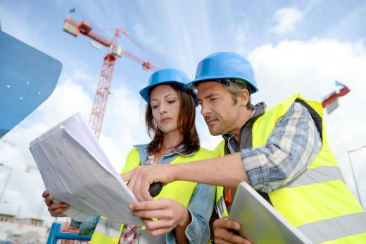 Construction management trainees must be able to ensure that projects develop according to plans.