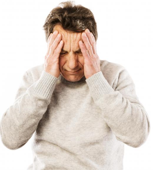 Acoustic neuroma symptoms may include dizziness.