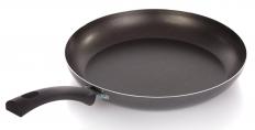 A nonstick cookware frying pan.