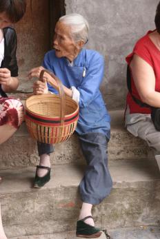 Certain types of exercises are important for elderly people.