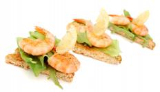 Deveined shrimp on flatbread