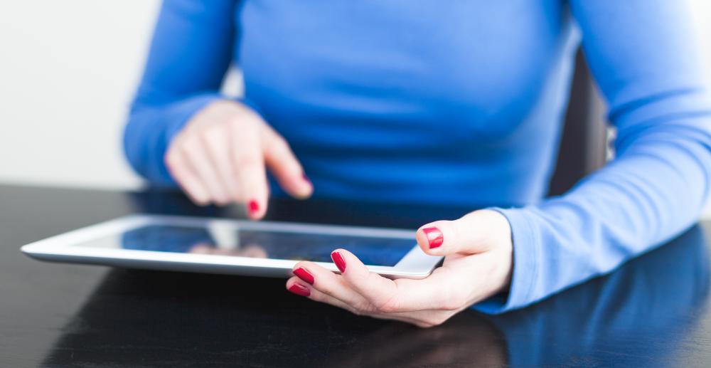 Both personal and professional online development courses may be found online.