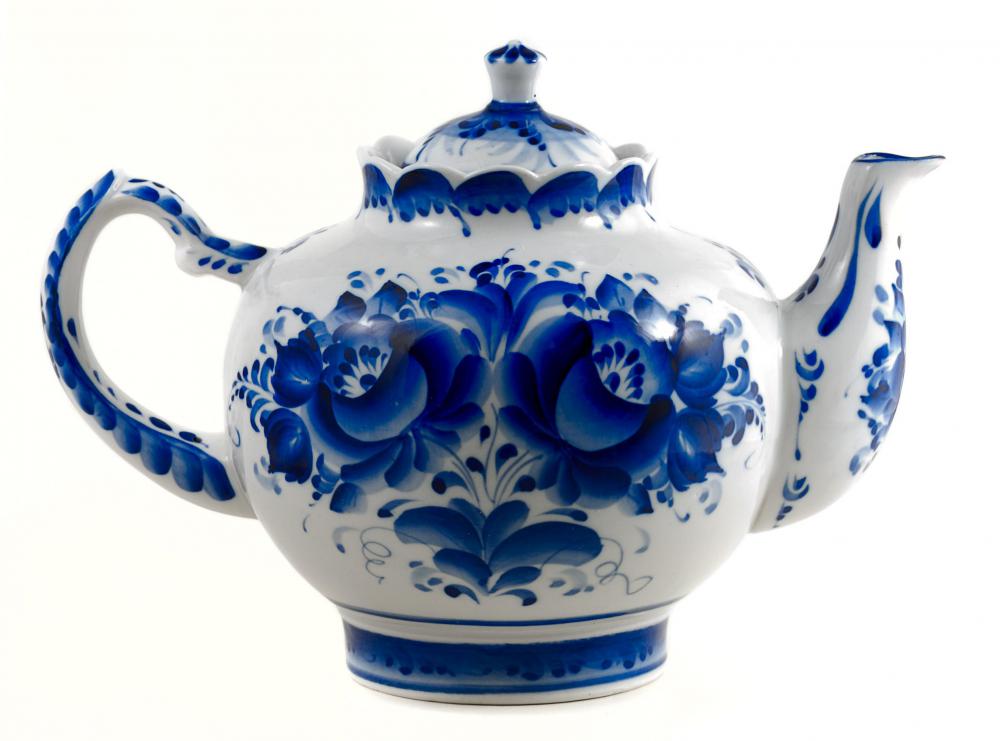 What Should I Consider When Buying a Teapot? (with pictures)