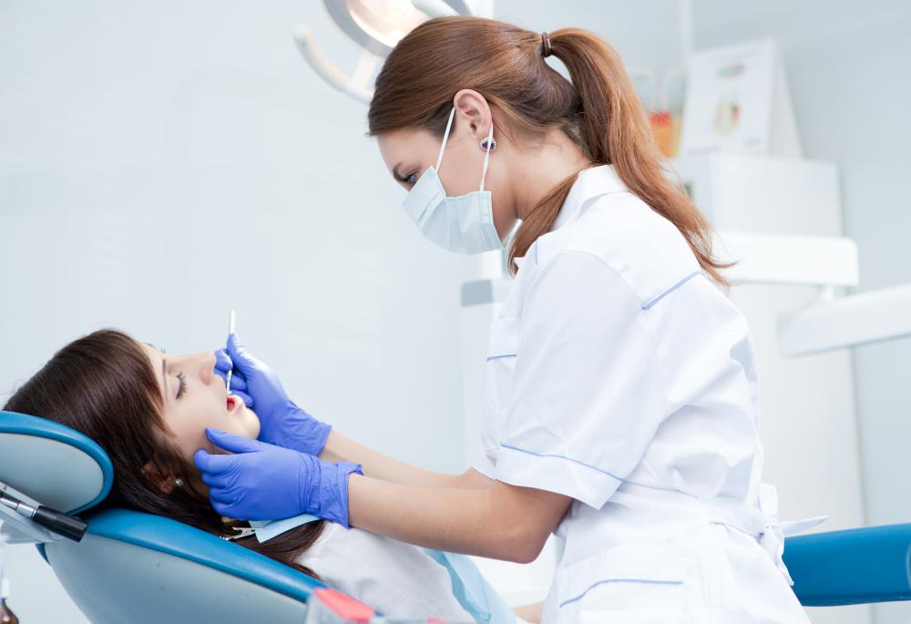 What are the Different Dental Hygienist Jobs? (with pictures)