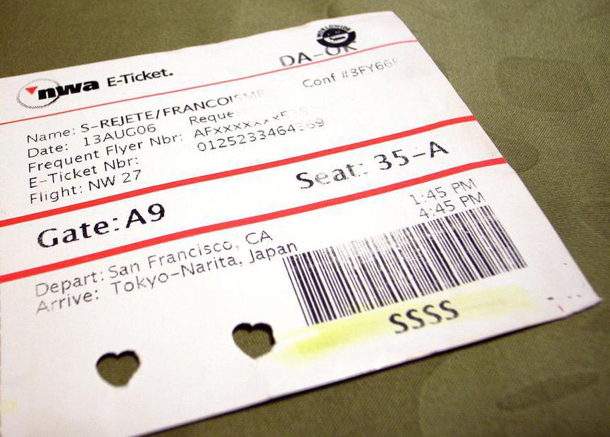 What Is An Airline E Ticket with Pictures 