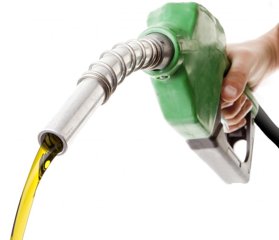 What is the Difference Between Gasoline, Diesel Fuel, and Fuel Oil?