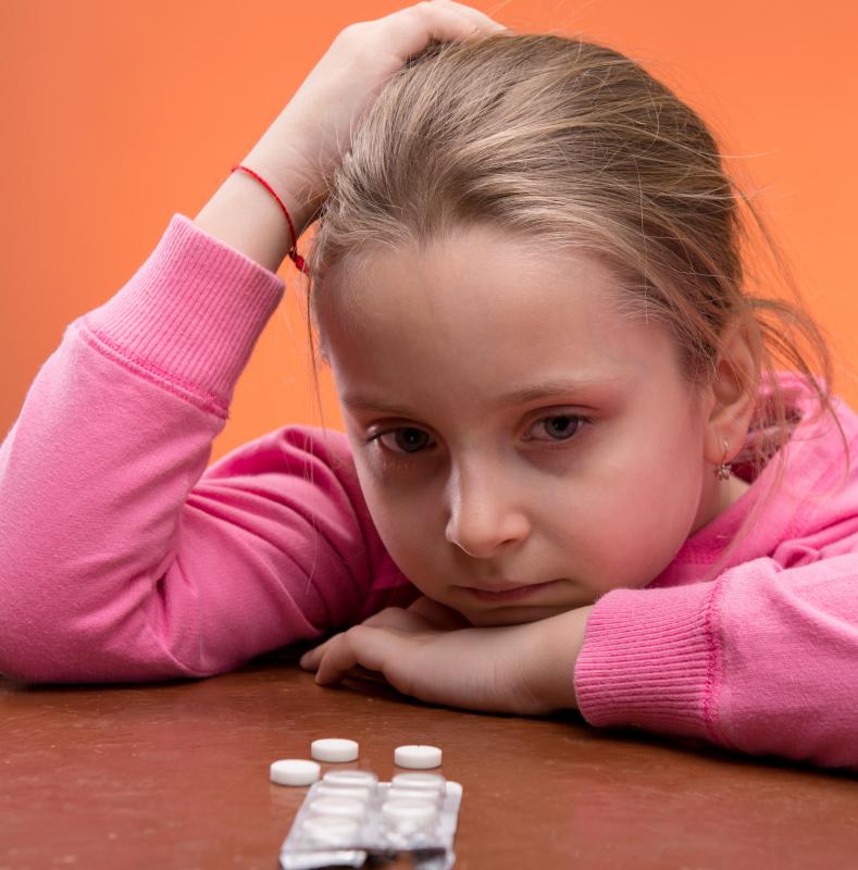  Un psicólogo infantil puede ayudar a un niño a sobrellevar los medicamentos que está tomando.