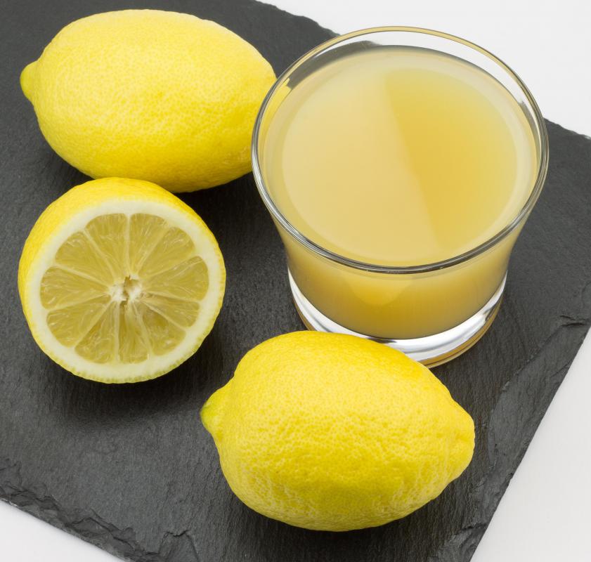 vitamin c in 1 lemon juice