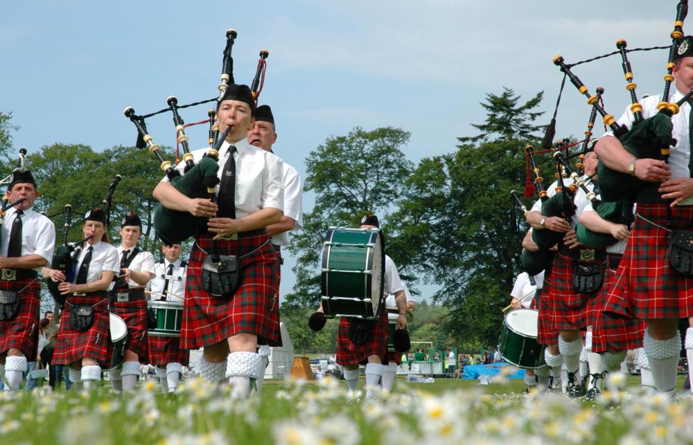 what do men wear under their kilts