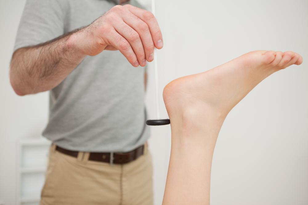 What is an Ankle Reflex? (with pictures)