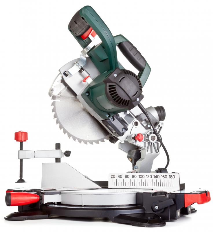 What Are the Different Types of Woodworking Power Tools 