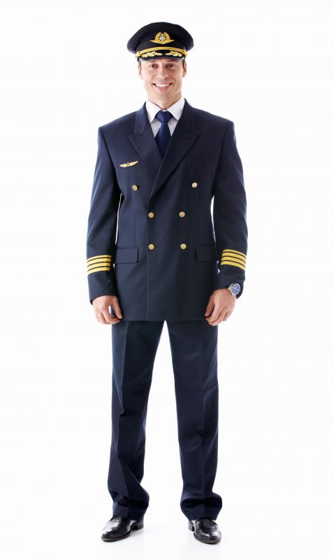 What Should I Expect From Flight Training With Pictures   Pilot In Uniform 