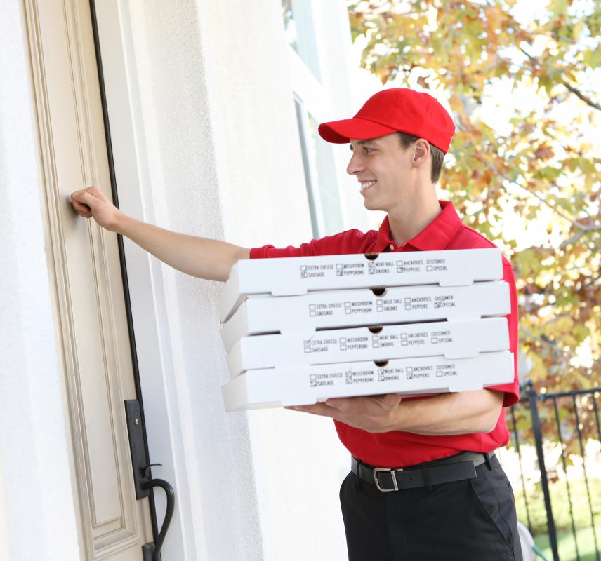 What does a Delivery Driver do? (with pictures)