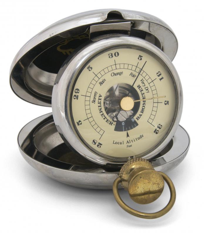 How Does a Barometer Work? (with pictures) - Pocket Barometer Showing A ReaDing Of 306 Inches