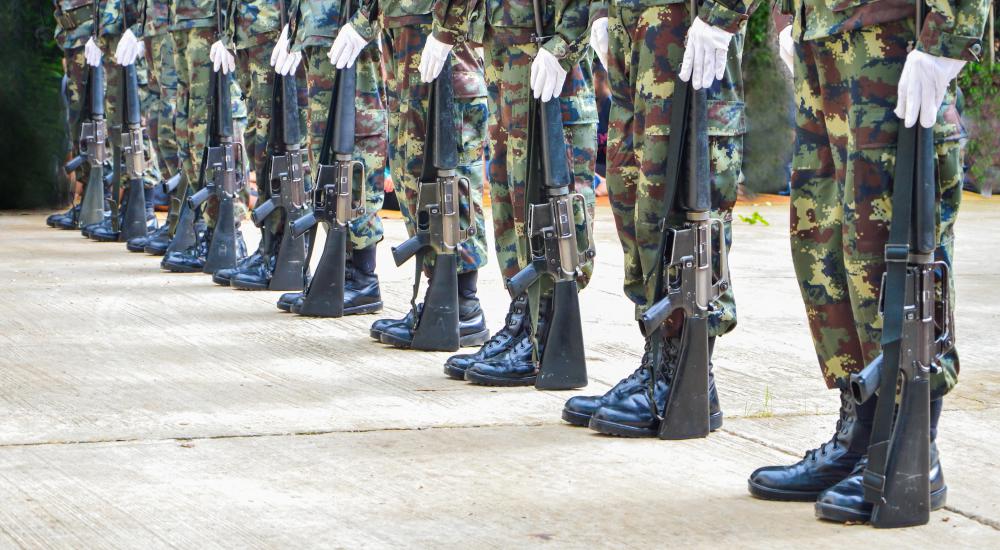 will flat feet disqualify you from military service