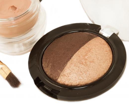 The best mineral bronzers even out skin tone and provide sheer coverage.