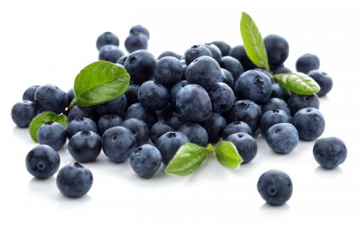 A vitiligo diet can include blueberries, which contain healing properties.