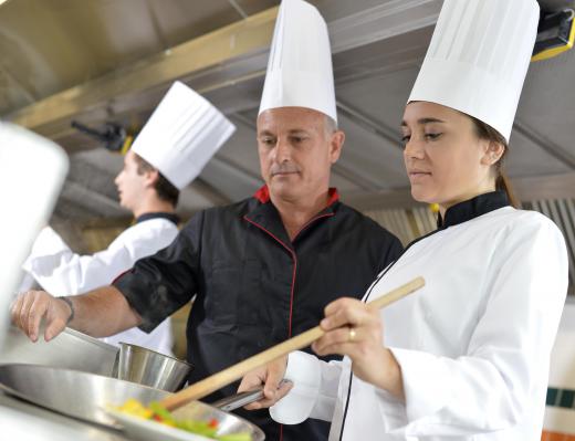 Some private or personal chefs have substantial experience working at well-regarded restaurants.