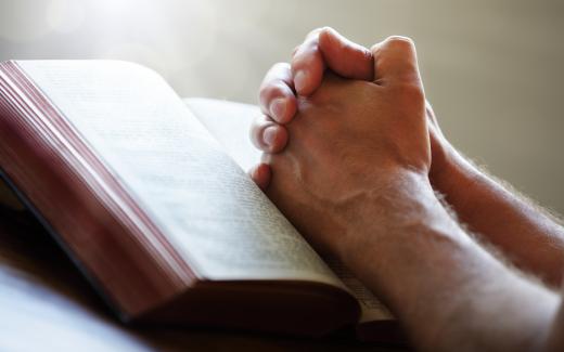 Prayer might help focus the mind and improve memory.