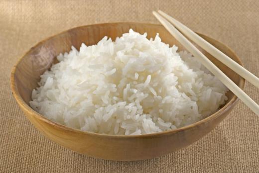 A bowl of rice made in a wok.