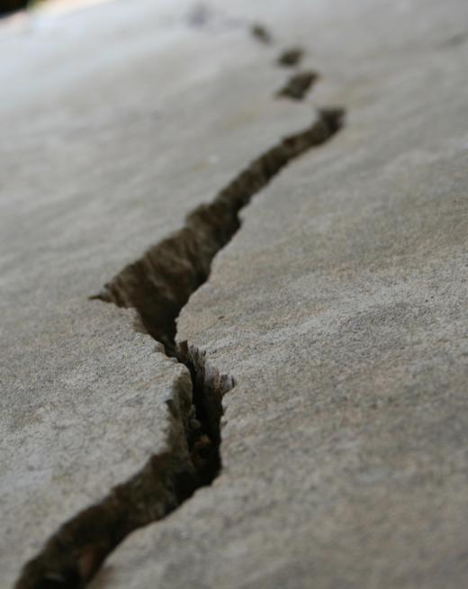 Driveway sealants may protect driveways from cracks.