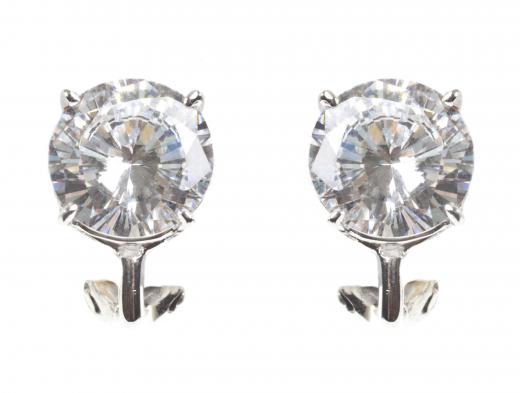 Diamond earrings may be a traditional gift for a girl’s sixteenth birthday.