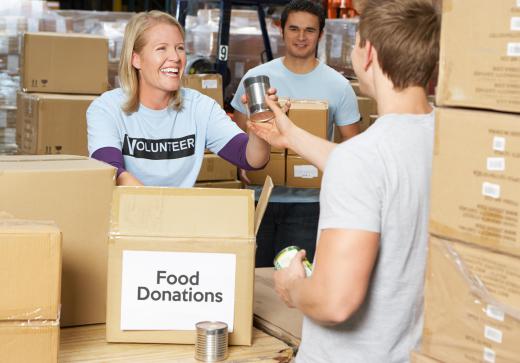 Thanksgiving is a popular time to volunteer at a food bank.