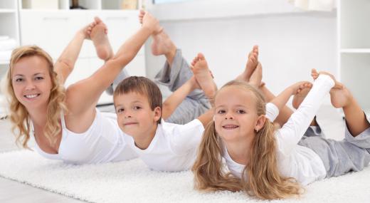 A child's skill level and personality make a difference in the type of yoga DVD a parent should buy.