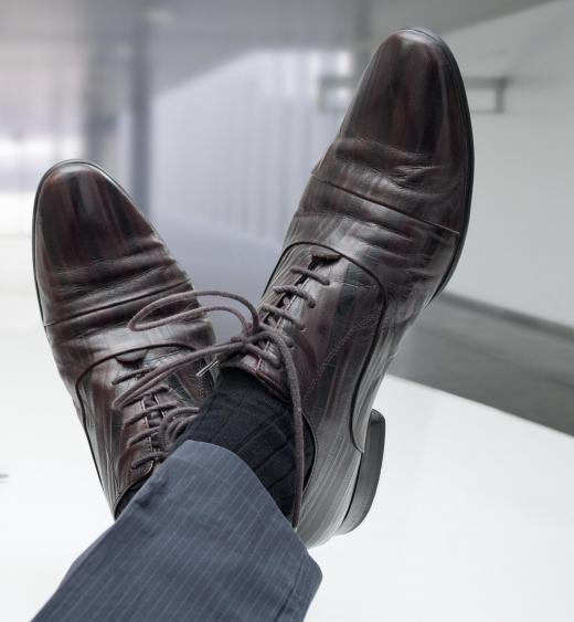 Dress shoes are usually sold with round laces.