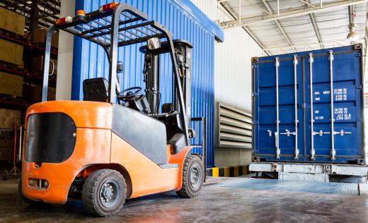 The best forklift training programs include both classroom and hands-on training with forklifts.