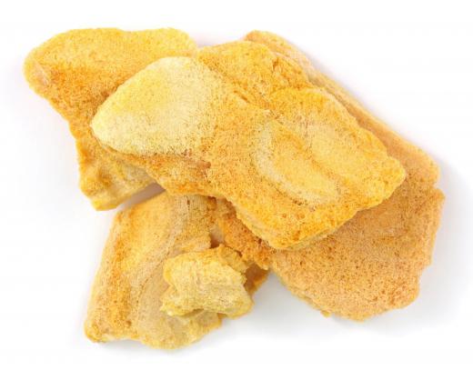 Apricot can be freeze-dried to make a healthy, crispy dessert.