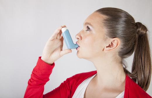 A inhaler delivers medication to a patient's airways.