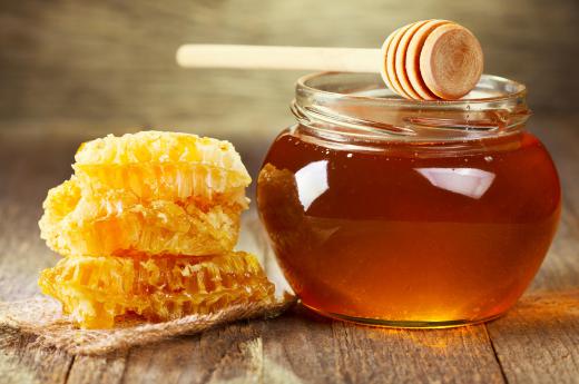 Some lollipops are made with honey and other natural ingredients.