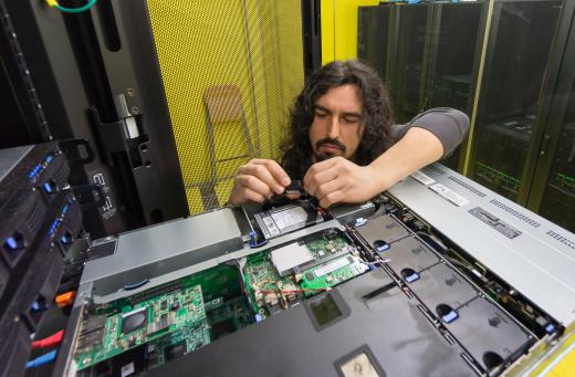 One way to gain experience in the server technician field is to work at an entry-level job as an equipment technician.