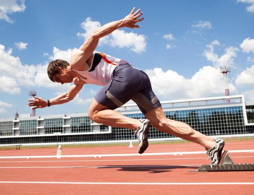 Sprinters and other athletes who frequently overuse their muscles are at risk for rupturing a rectus femoris tendon.