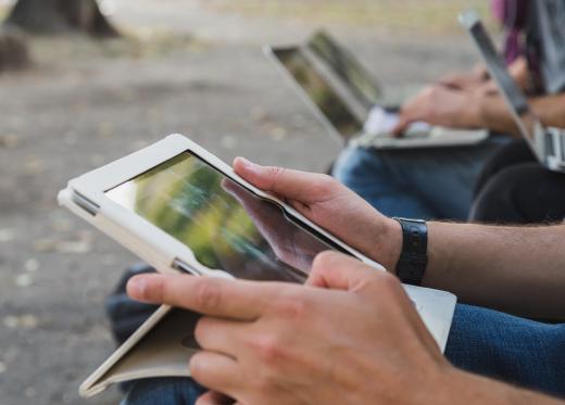 Some tablets can connect to a mobile amplifier over Wi-Fi or Bluetooth.