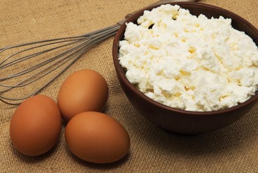 Cottage eggs and scrambled eggs are soft and high in protein.