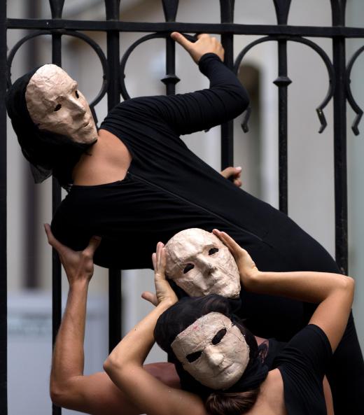 The Tempe Arts Festival features numerous street performers.