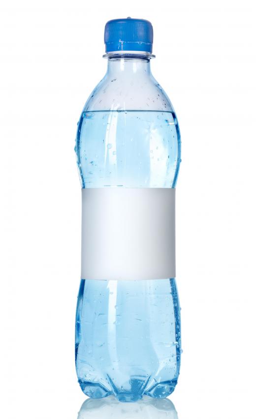 Packing a bottle of water instead of a soda can help children with obesity.