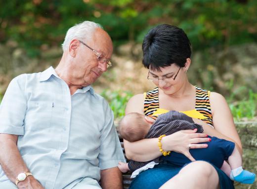 A breastfeeding woman must be particularly careful when dieting.