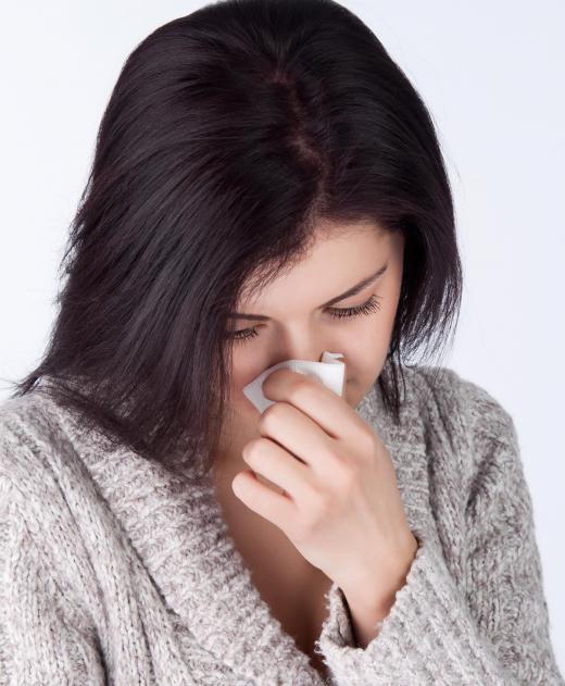 Individuals suffering with the common cold may experience night chills.