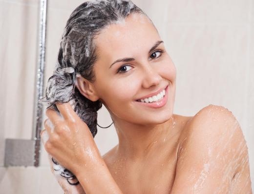 Shampooing the hair less often may alleviate a dry scalp.