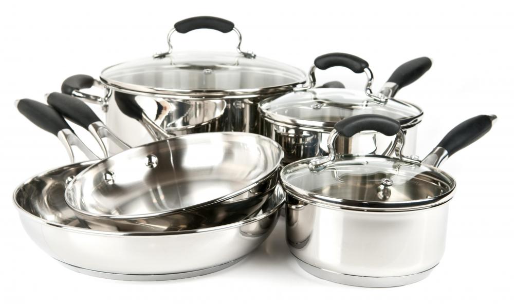 How Do I Choose the Best Stainless Steel Pans? (with pictures)