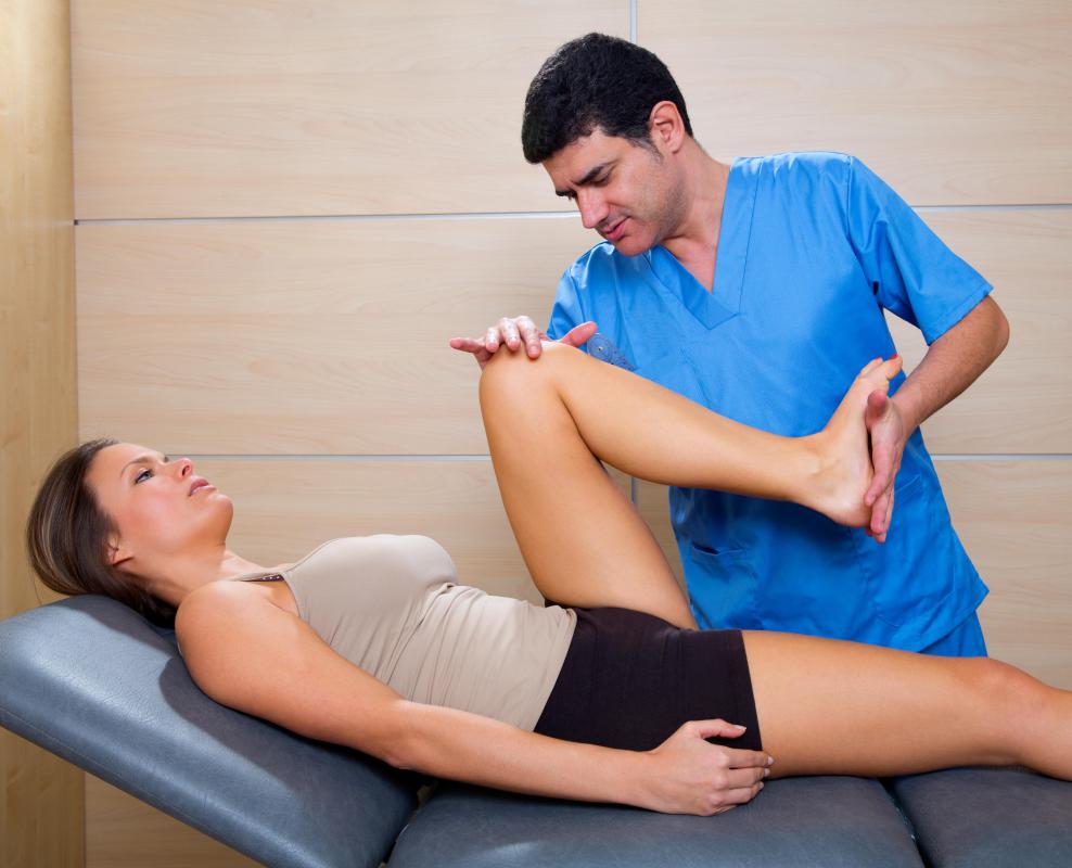 Most individuals who have knee inflammation participate in physical therapy.